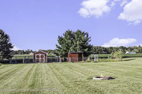 Exterior - 4113 E Jason Rd, Saint Johns, MI 48879 photo 6 of 8