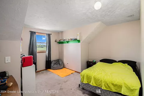 Bedroom - 4113 E Jason Rd, Saint Johns, MI 48879 photo 3 of 3