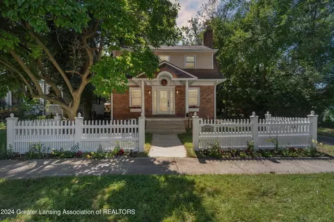 302 E Grand River Ave, Williamston, MI 48895