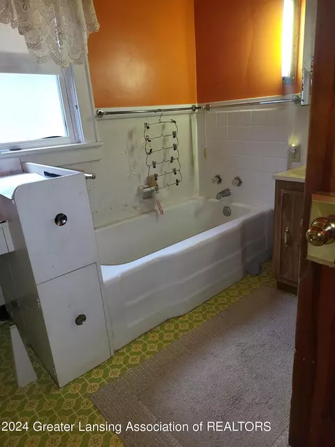 234 Wall St, Jackson, MI 49203 photo 5