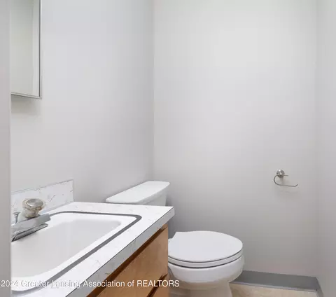 Bath - 706 Arbor Vitae Dr, Lansing, MI 48917 photo 1 of 2