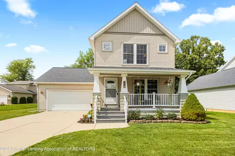 5656 Marylouise St, Lansing, MI 48917