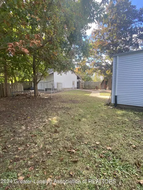 1189 W Round Lake Rd, Dewitt, MI 48820 photo 28