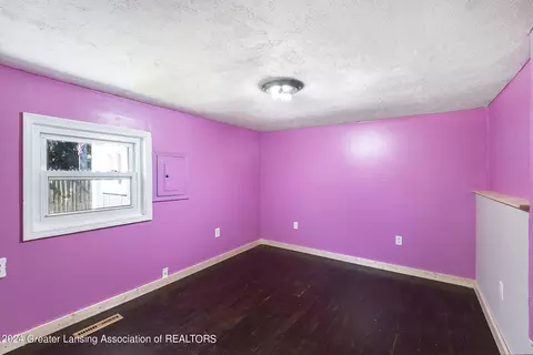 Bedroom - 502 Keyte St, Owosso, MI 48867 photo 1 of 1