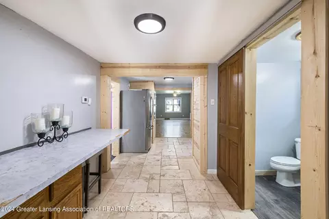 Entry Way - 502 Keyte St, Owosso, MI 48867 photo 3 of 4