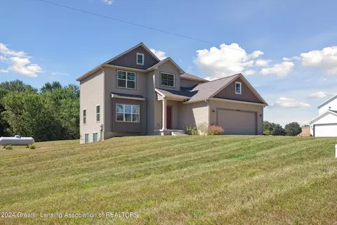 8340 Colby Lake Rd, Laingsburg, MI 48848