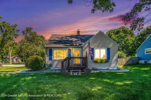5705 Kaynorth Rd, Lansing, MI 48911