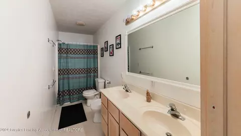 Bath - 15629 Chandler Rd, Bath, MI 48808 photo 3 of 3