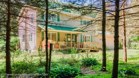 15629 Chandler Rd, Bath, MI 48808