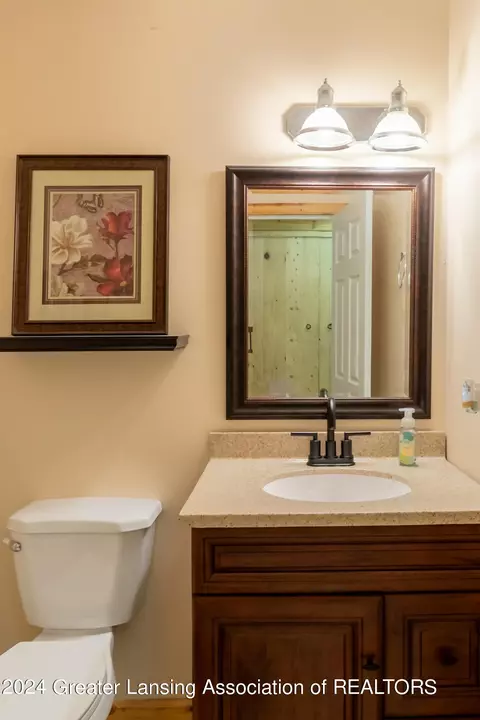 Bath - 15629 Chandler Rd, Bath, MI 48808 photo 1 of 3