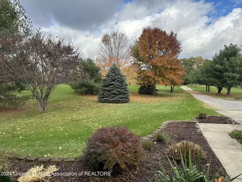 1903 Baseline Rd, Leslie, MI 49251