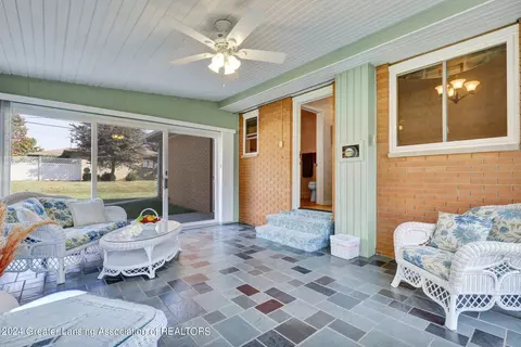 3396 Roosevelt Rd, Jackson, MI 49203 photo 14