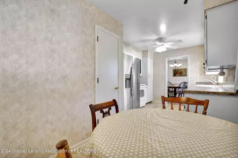 3396 Roosevelt Rd, Jackson, MI 49203 photo 15