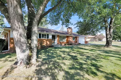 3396 Roosevelt Rd, Jackson, MI 49203 photo 4