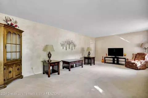 3396 Roosevelt Rd, Jackson, MI 49203 photo 10