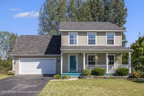 621 S East St, Fowlerville, MI 48836