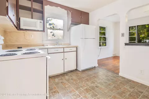 521 Tisdale Ave, Lansing, MI 48910 photo 6