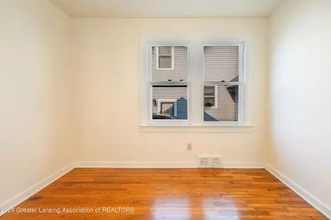 521 Tisdale Ave, Lansing, MI 48910 photo 15
