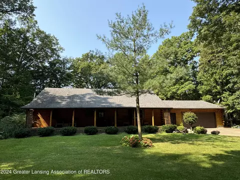 3622 S Onondaga Rd, Eaton Rapids, MI 48827