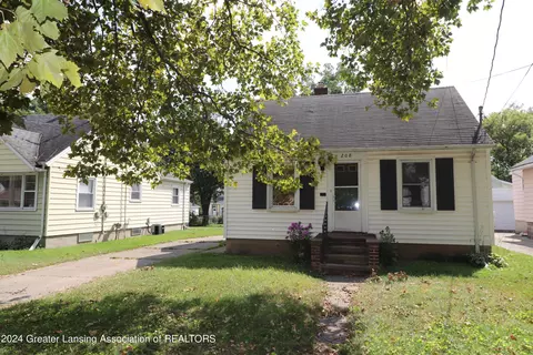 208 E Gier St, Lansing, MI 48906