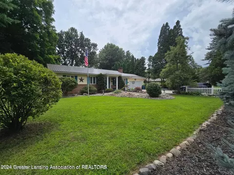 Exterior - 4149 W Herbison Rd, Dewitt, MI 48820 photo 2 of 9