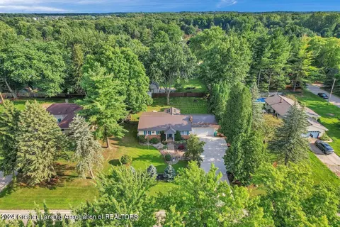 View/Area - 4149 W Herbison Rd, Dewitt, MI 48820 photo 5 of 8