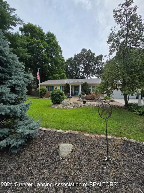 Exterior - 4149 W Herbison Rd, Dewitt, MI 48820 photo 3 of 9