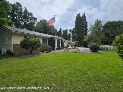 Exterior - 4149 W Herbison Rd, Dewitt, MI 48820 photo 5 of 9