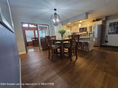 Dining - 4149 W Herbison Rd, Dewitt, MI 48820 photo 2 of 4