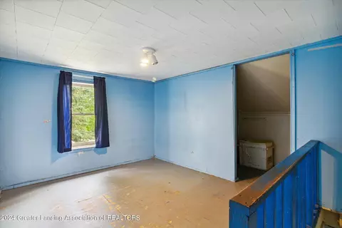 Bedroom - 2989 N Pingree Rd, Alma, MI 48801 photo 2 of 2