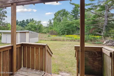 Exterior - 2989 N Pingree Rd, Alma, MI 48801 photo 3 of 4
