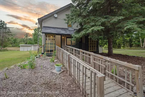 2989 N Pingree Rd, Alma, MI 48801