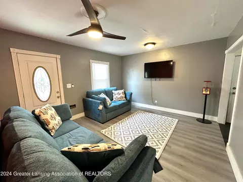 Living - 2013 Lyons Ave, Lansing, MI 48910 photo 2 of 2