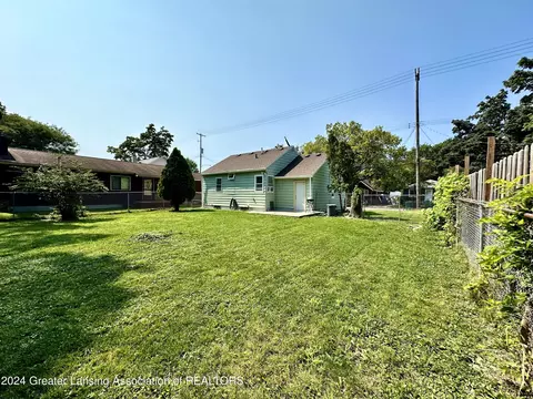 Exterior - 2013 Lyons Ave, Lansing, MI 48910 photo 6 of 7