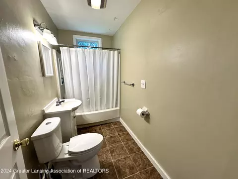 Bath - 2013 Lyons Ave, Lansing, MI 48910 photo 1 of 1