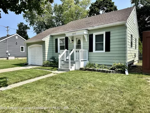 2013 Lyons Ave, Lansing, MI 48910