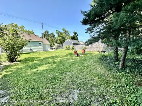Exterior - 2013 Lyons Ave, Lansing, MI 48910 photo 5 of 7