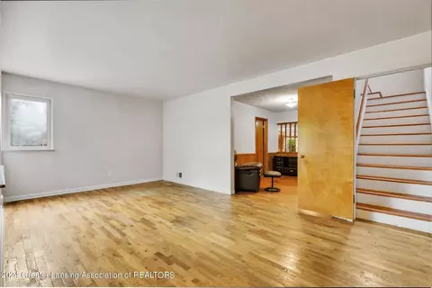 Living - 2501 Devonshire Ave, Lansing, MI 48910 photo 2 of 5