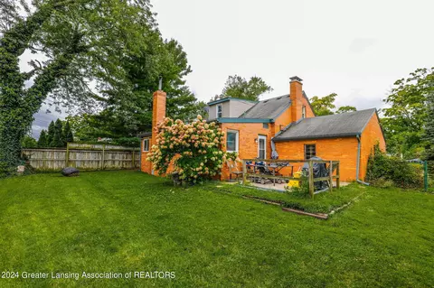 Exterior - 2501 Devonshire Ave, Lansing, MI 48910 photo 2 of 2