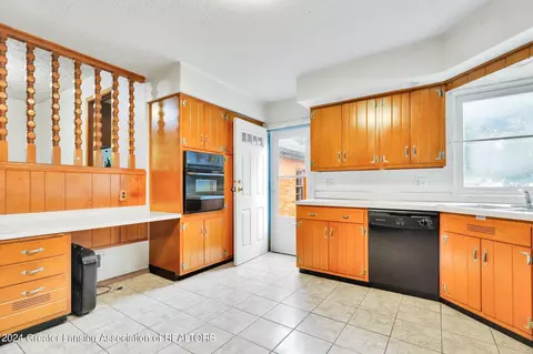 Kitchen - 2501 Devonshire Ave, Lansing, MI 48910 photo 1 of 4