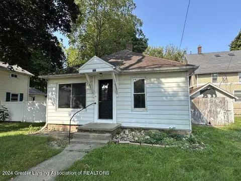 225 N Washington St, Charlotte, MI 48813