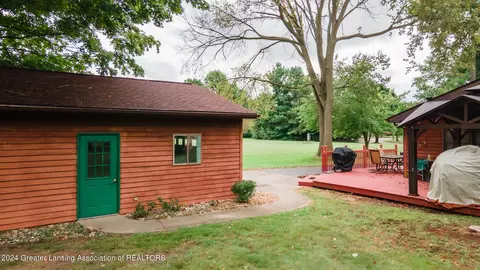 367 E South St, Mason, MI 48854 photo 23