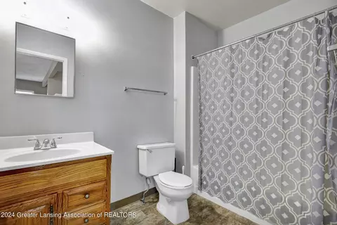 1636 Herbert St, Lansing, MI 48910 photo 11