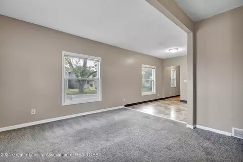 1636 Herbert St, Lansing, MI 48910 photo 6