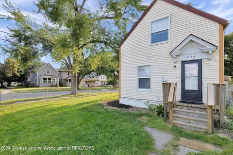 1636 Herbert St, Lansing, MI 48910 photo 2