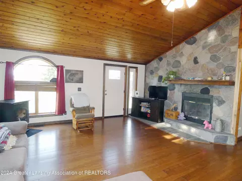 5963 W Chadwick Rd, Dewitt, MI 48820 photo 7