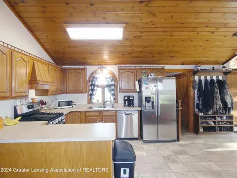 5963 W Chadwick Rd, Dewitt, MI 48820 photo 8