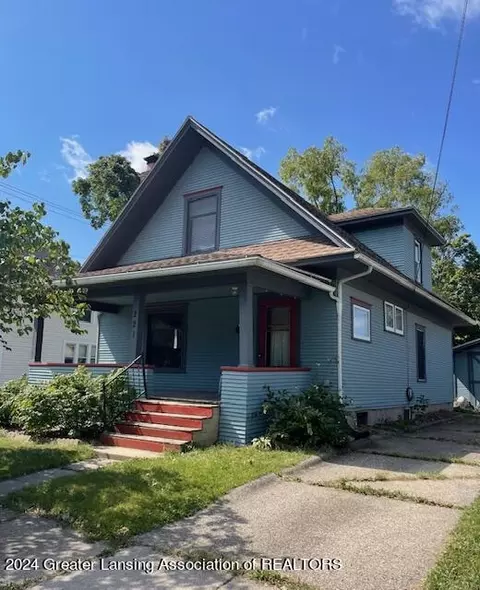 221 Elvin Ct, Lansing, MI 48912