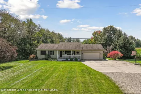 8595 W Britton Rd, Laingsburg, MI 48848