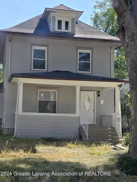 1408 Eureka St, Lansing, MI 48912